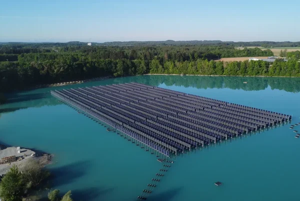 fotovoltaico verticale: nasce in germania il primo impianto al mondo